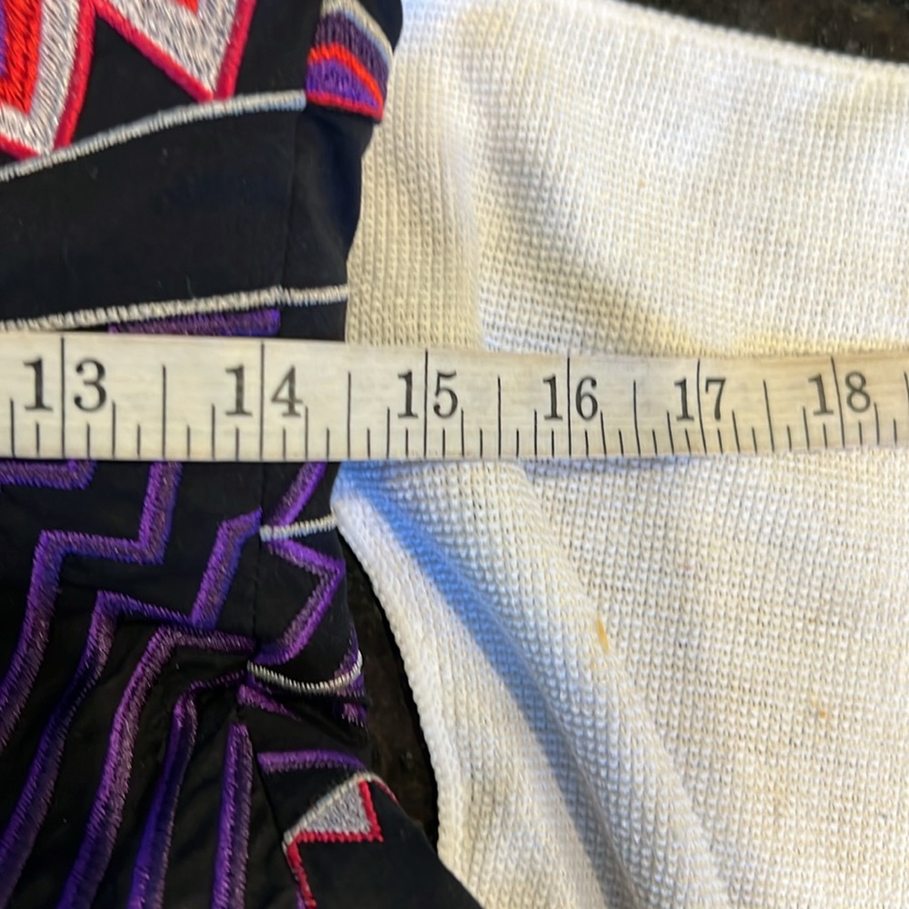 Karen Millen Purple/Pink Tribal-Embroidered-Trimmed Black Strapless Mini Size 8 - Picture 11 of 13